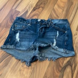 refuge size 2 jean shorts